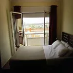 El Sultan 4 *